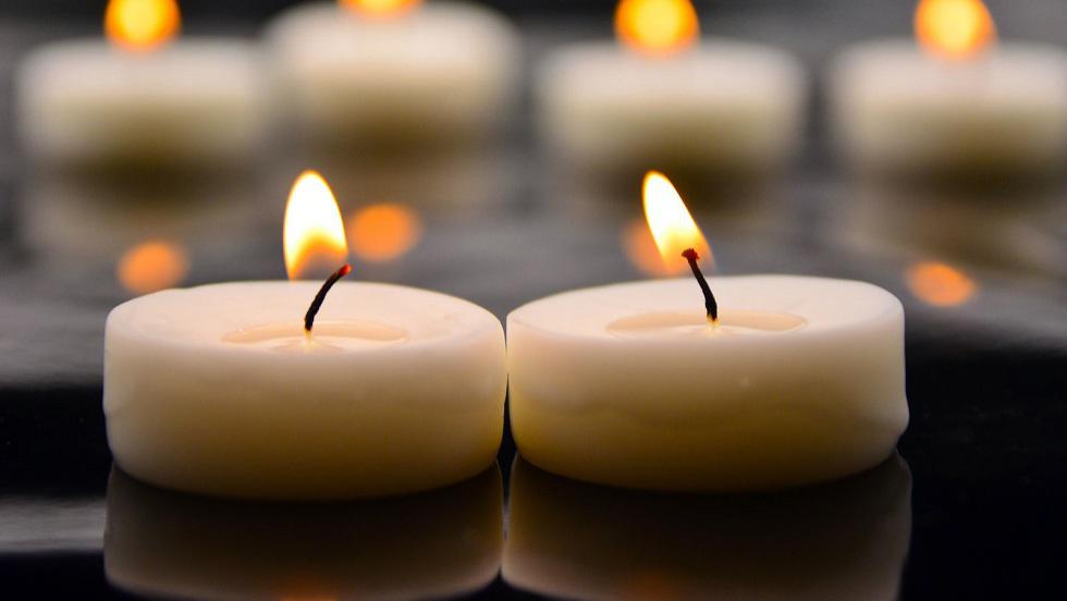 Cu sau fără lumânare